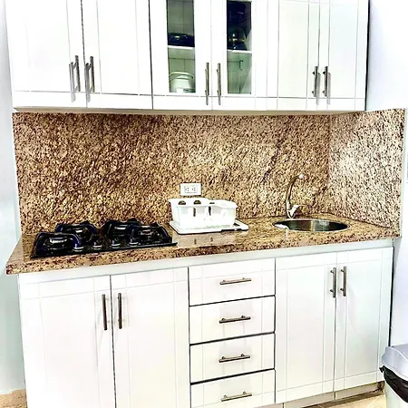 Apartamento *laguito*ed.conquistador * -gran Vista-